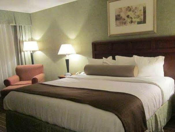 Baymont Inn & Suites Marietta Eksteriør billede